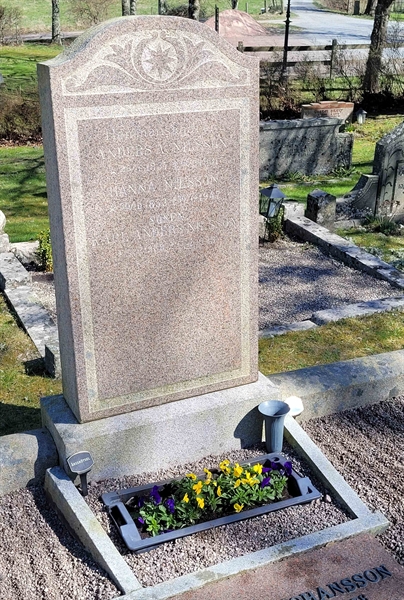 Grave number: JÄ 3   53