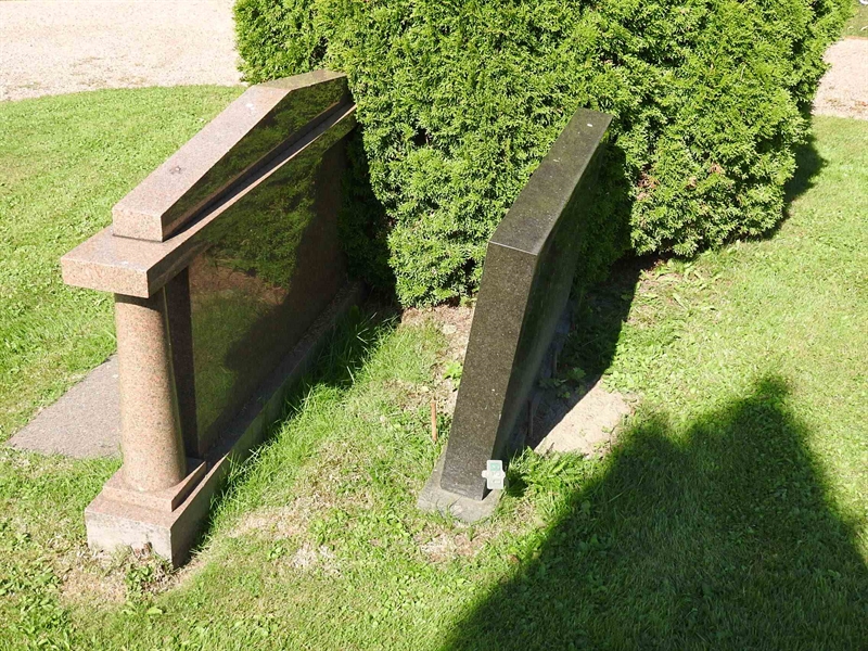 Grave number: BRO 7    38