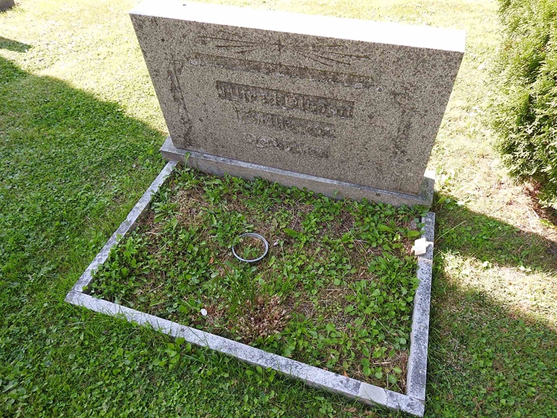 Hautatunnus: BRO 7    44