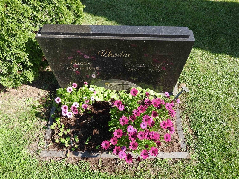 Hautatunnus: BRO 7    66