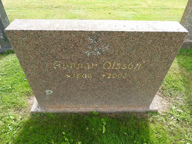 Hautatunnus: BRO 10    82