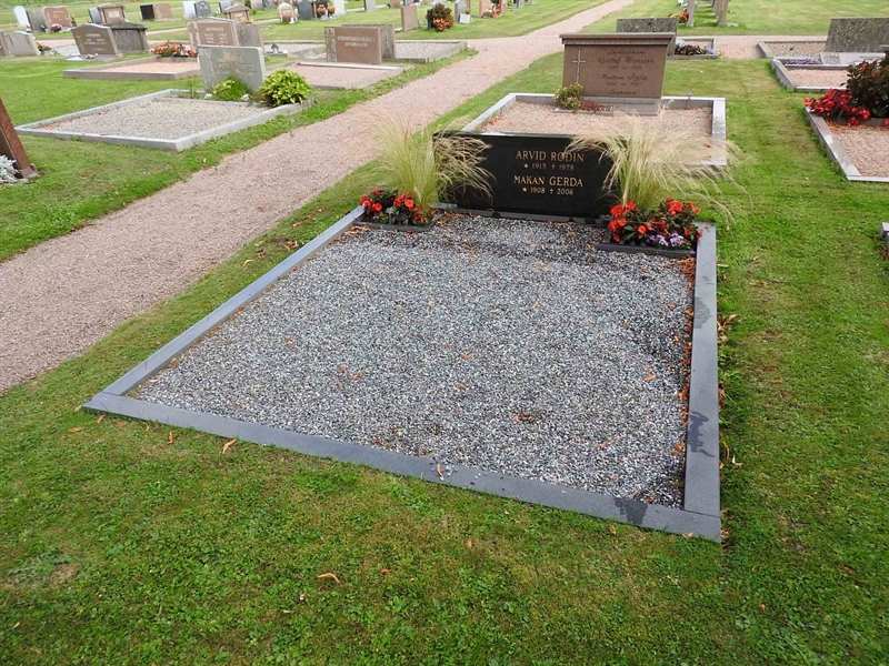 Hautatunnus: BRO 11    14