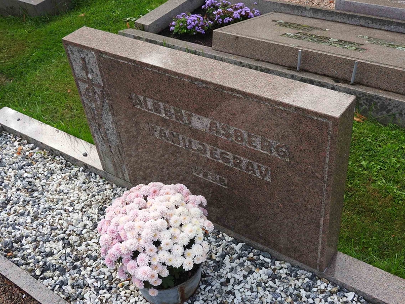 Hautatunnus: BRO 11     3