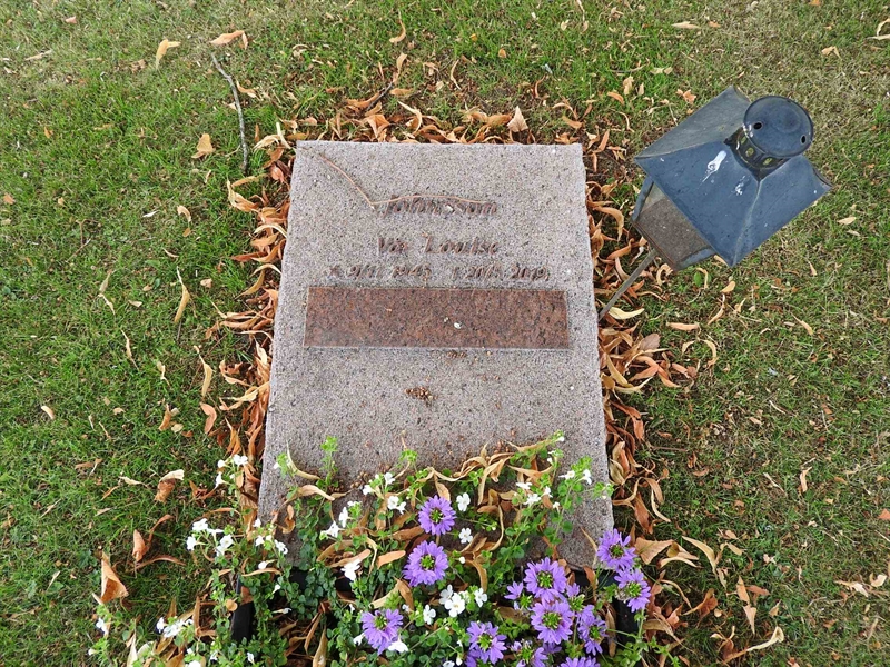 Gravnummer: BRO 19    84