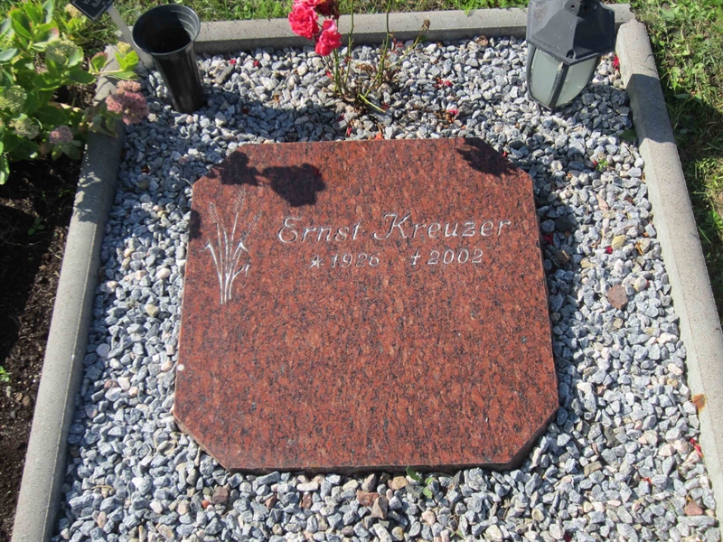 Grave number: VEG 02   U15