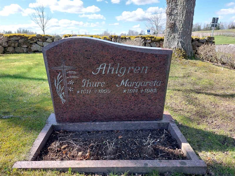 Grave number: HV 26   68, 69