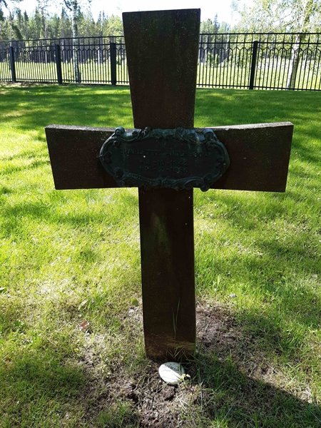 Grave number: KA 15    41