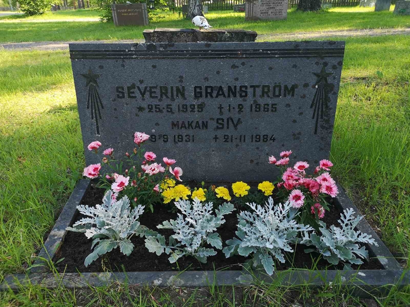 Grave number: NK 02    28