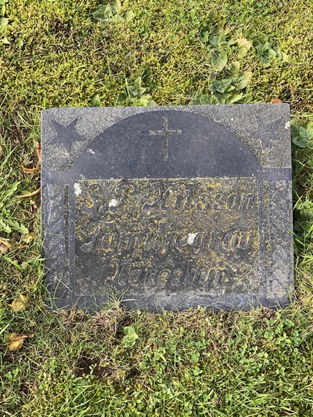 Grave number: 4 Me 10    35-37