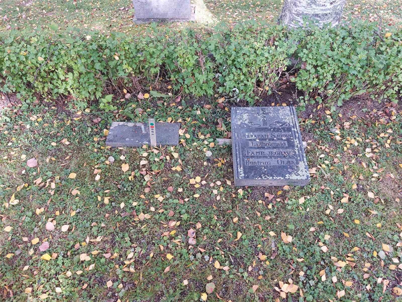 Grave number: FÖ 4    85, 86