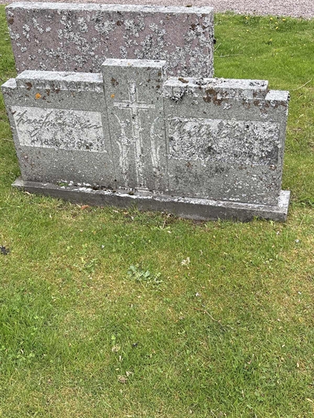 Grave number: SKF B    39, 40