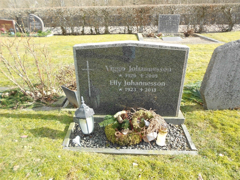 Grave number: NÅ M3    15, 16, 17