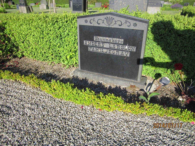 Grave number: 10 D    68