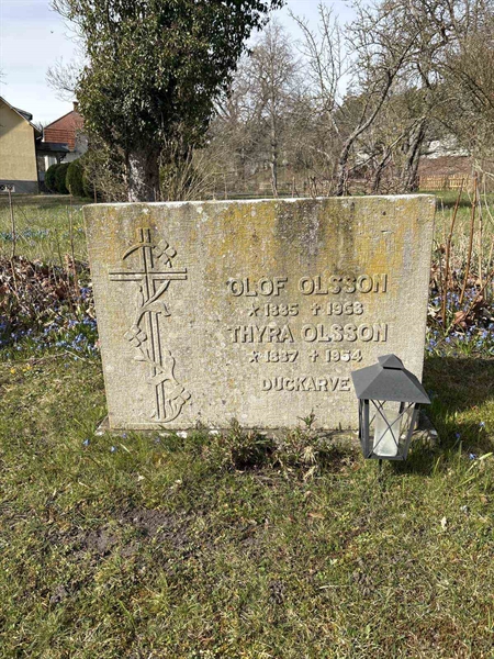 Gravnummer: LI     4