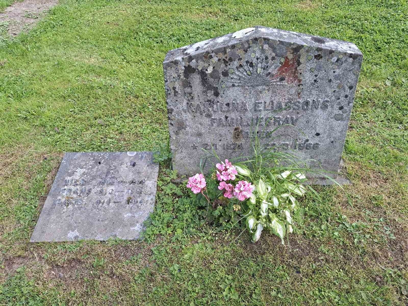Grave number: 001 2   798
