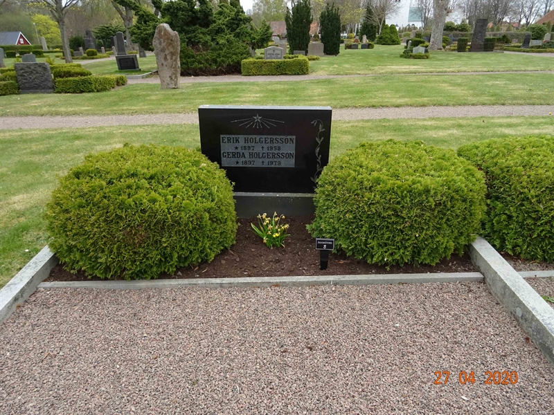 Grave number: NK 3 HA    13, 14