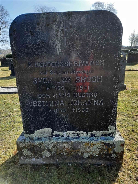 Grave number: ON D   328-330