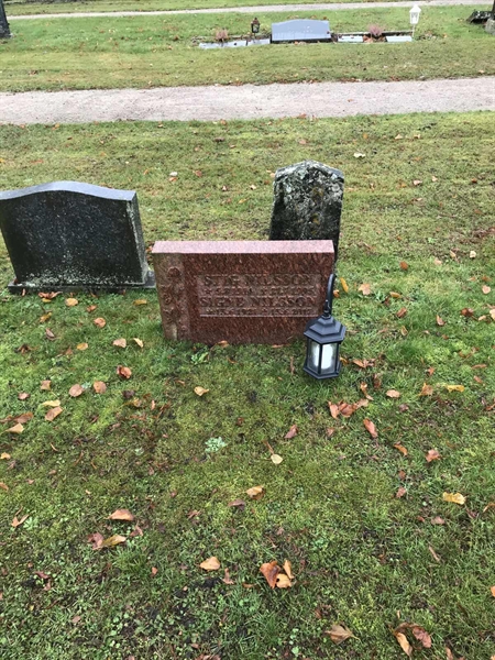 Grave number: 1 43    16-17