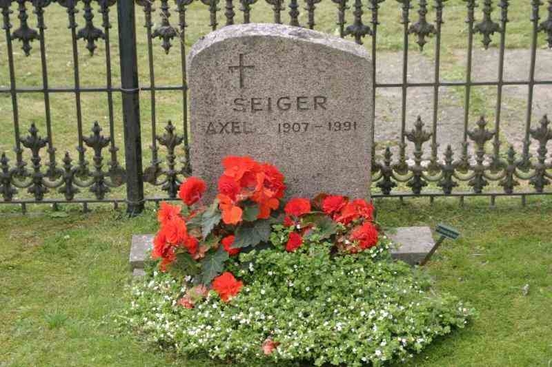 Grave number: 07 2   147-148C