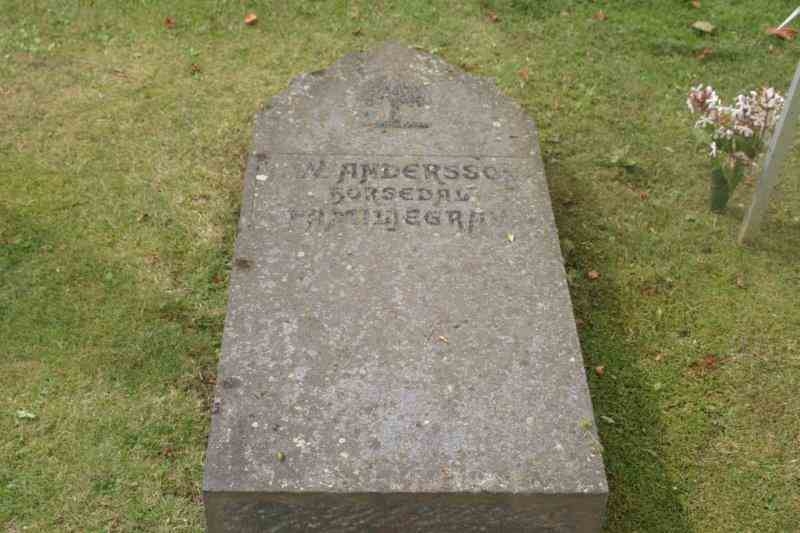 Grave number: 07 2    62-63