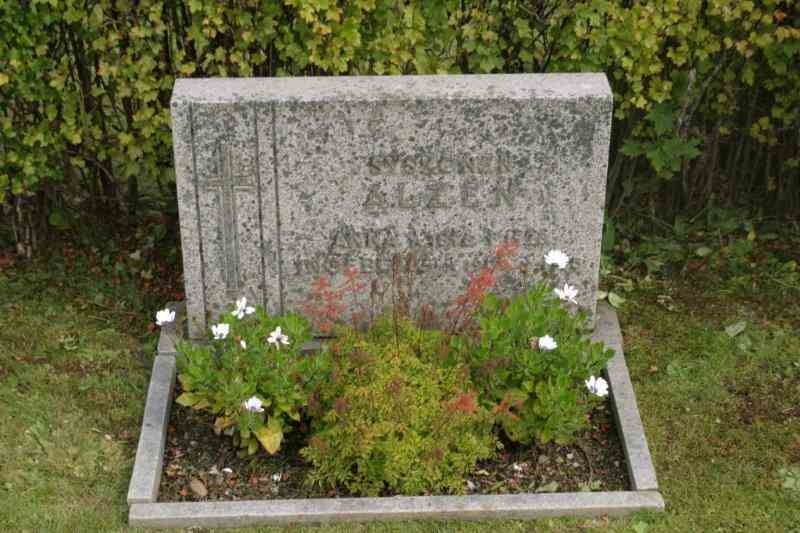 Grave number: 07 2    98