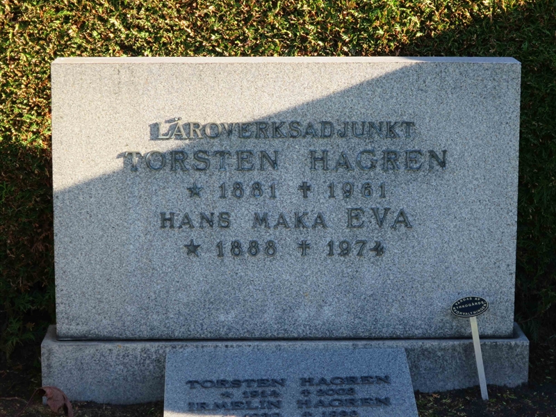 Grave number: HÖB 49    16