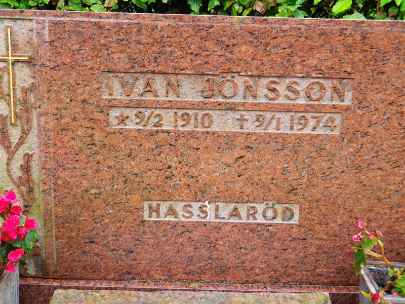 Grave number: OS N   293, 294