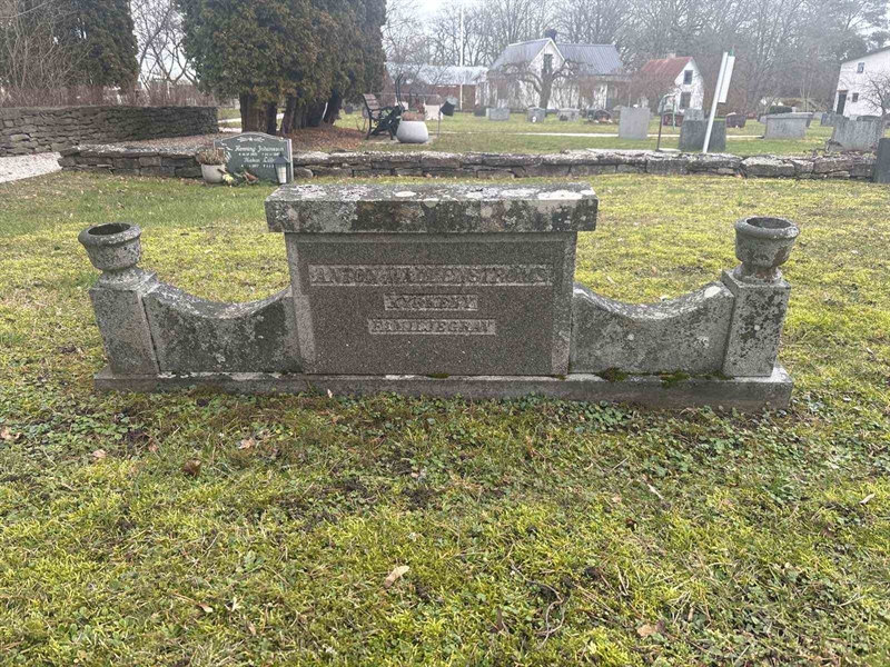 Grave number: E C 125, 126