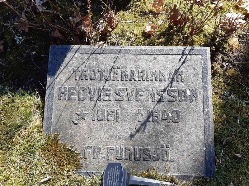 Grave number: HM 12   73