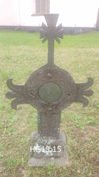 Grave number: HG 19    15