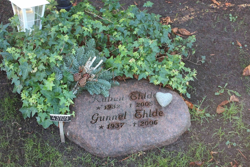 Grave number: Ö U09   109