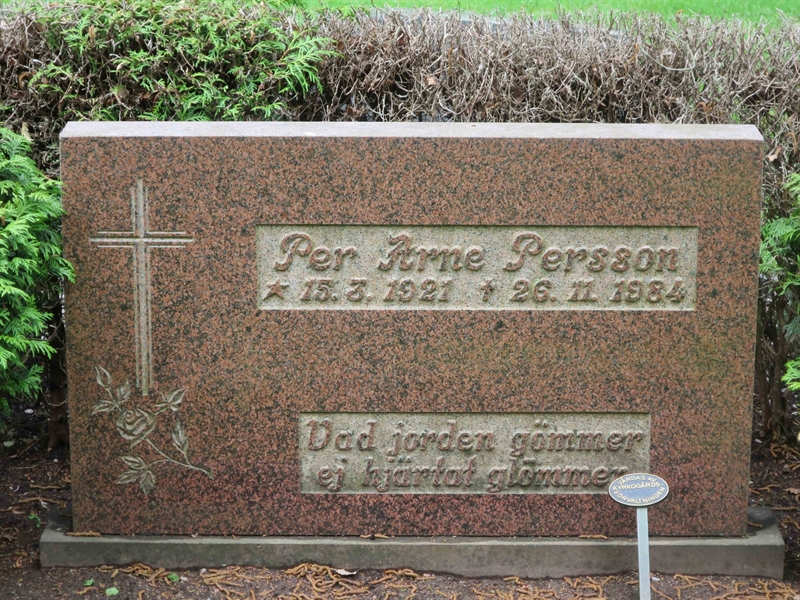 Grave number: HÖB 71   184