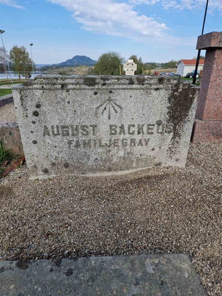 Grave number: 501 01 157-159
