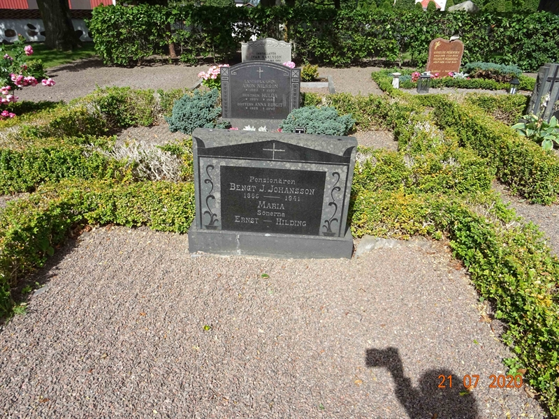 Grave number: NK 1 DD    15, 16
