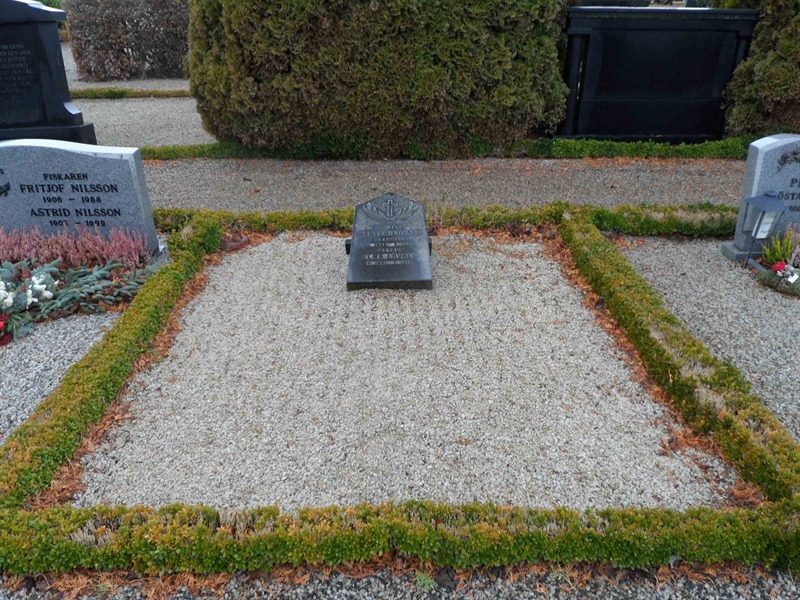 Grave number: 2 01  1663