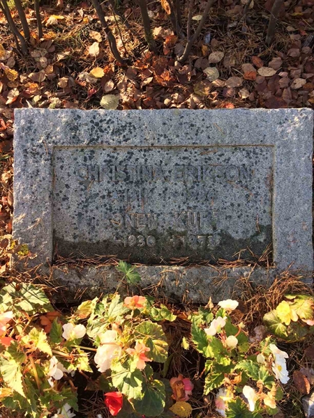 Grave number: KV 10    43-44