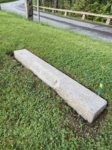 Hautatunnus: 1 11     72