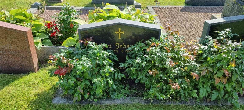 Grave number: SK 1 01  037