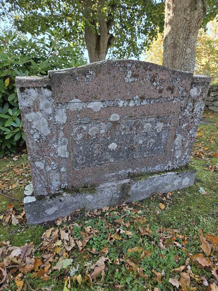 Gravnummer: T A B   467-468