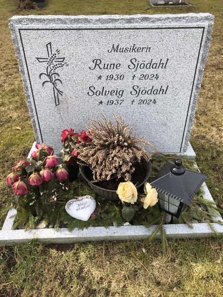 Grave number: 1 14 37-38