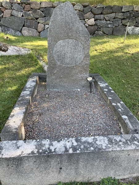 Grave number: 1 11    15