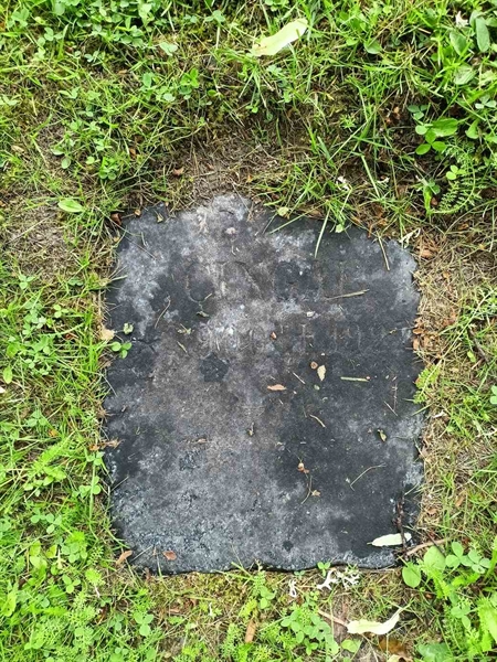 Grave number: 1 Ö 10   452V