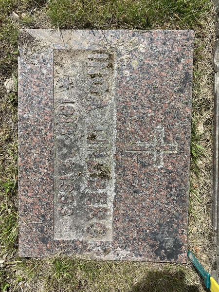 Gravnummer: 1 06    142, 143