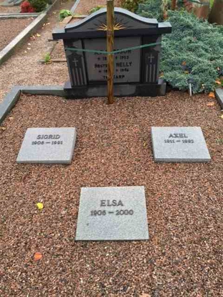 Grave number: TÖ 5   306
