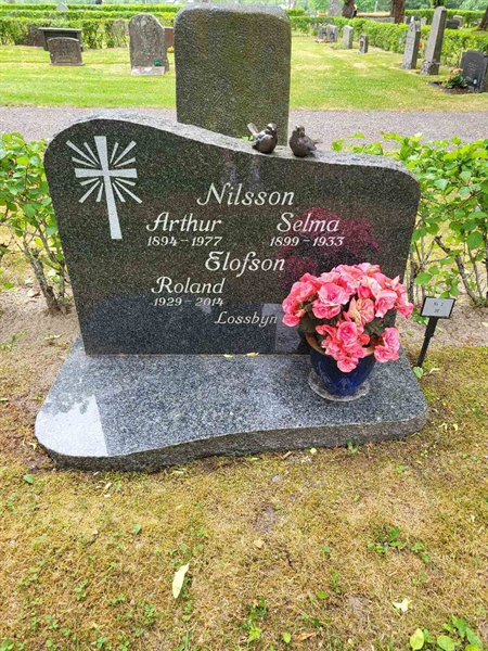 Grave number: Jä 02    38