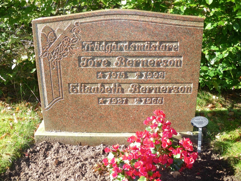 Grave number: SB 27    14