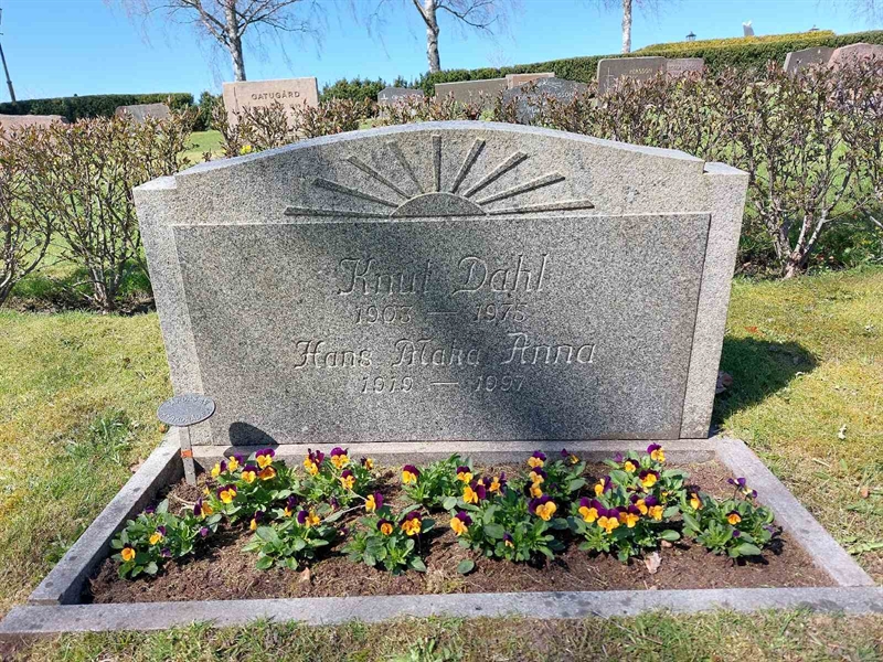 Grave number: HV 34   39