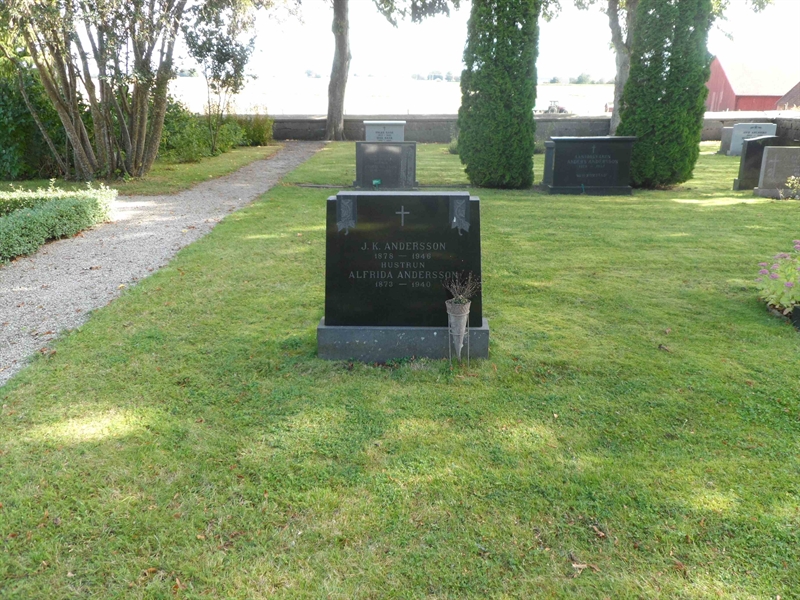 Grave number: SK G    17, 18