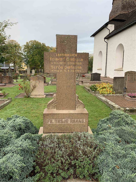 Grave number: SÖ C     4, 5