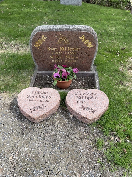 Grave number: 3084 J   106-107
